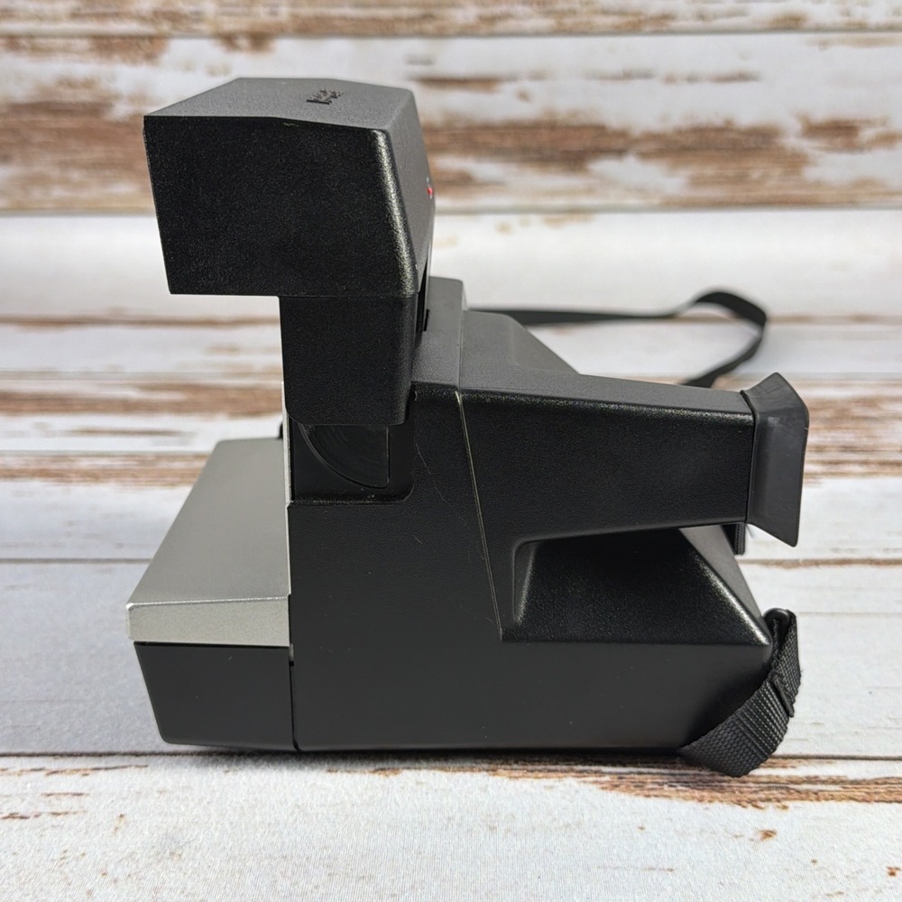 Polaroid Sun 600 LMS Instant Film Camera Vintage Pre-Owned - Picture 2 of 6